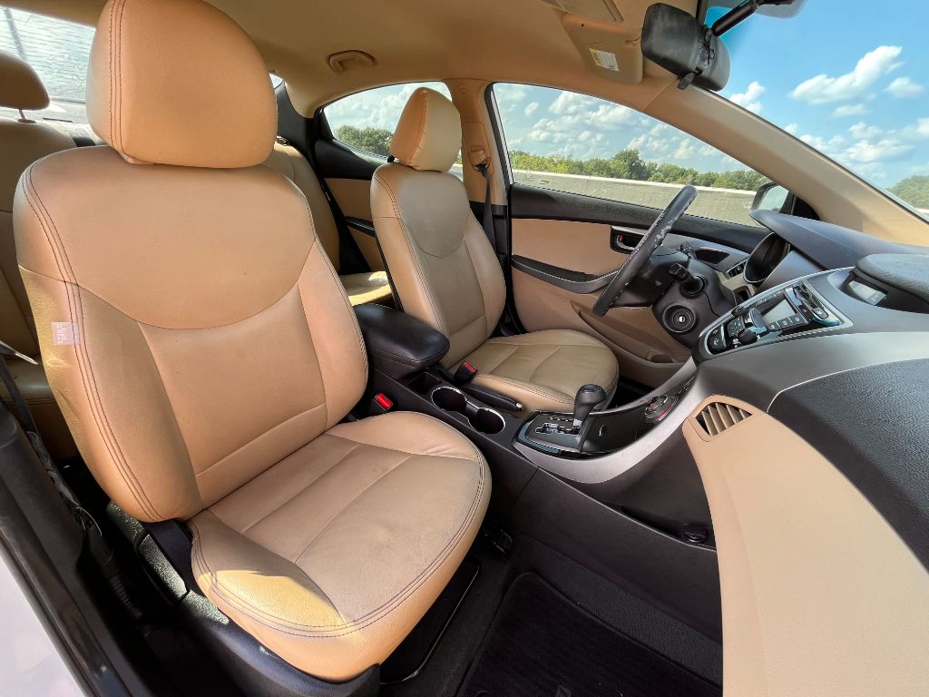 2013 Hyundai Elantra GLS - Photo 11